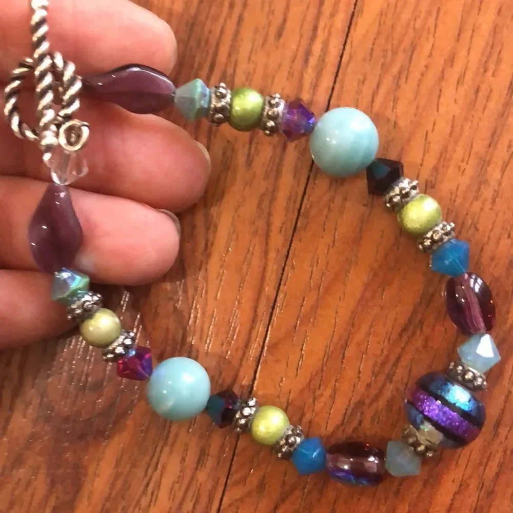 Gorgeous 925 clasp beaded bracelet mermaid colors.